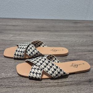 💲1️⃣0️⃣ Bundled ✔️Stylish Houndstooth Women's Sandals